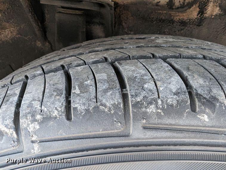 image for item MN9807 1998 Lincoln Mark VIII