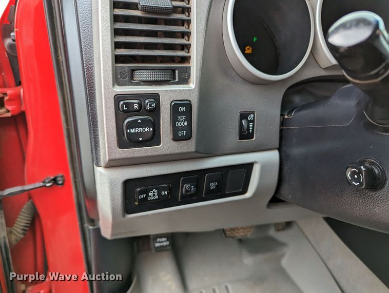 image for item MN9813 2010 Toyota Tundra  CrewMax pickup truck