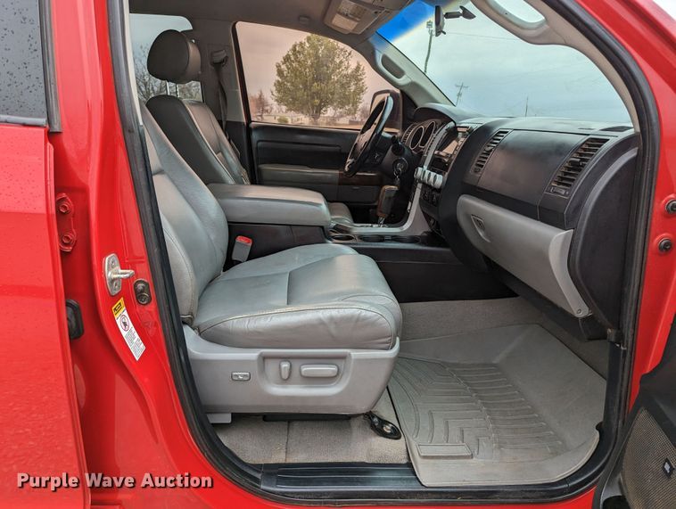 image for item MN9813 2010 Toyota Tundra  CrewMax pickup truck