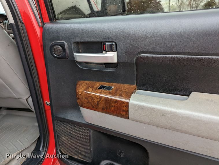 image for item MN9813 2010 Toyota Tundra  CrewMax pickup truck