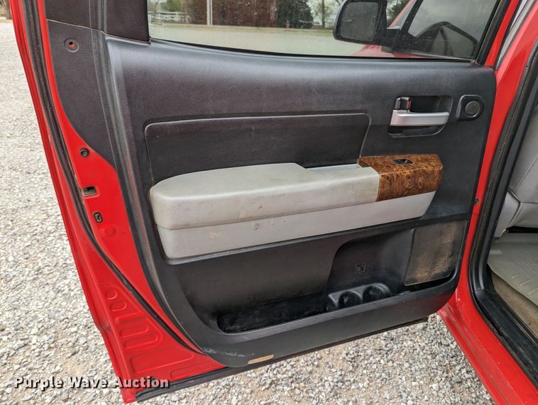 image for item MN9813 2010 Toyota Tundra  CrewMax pickup truck