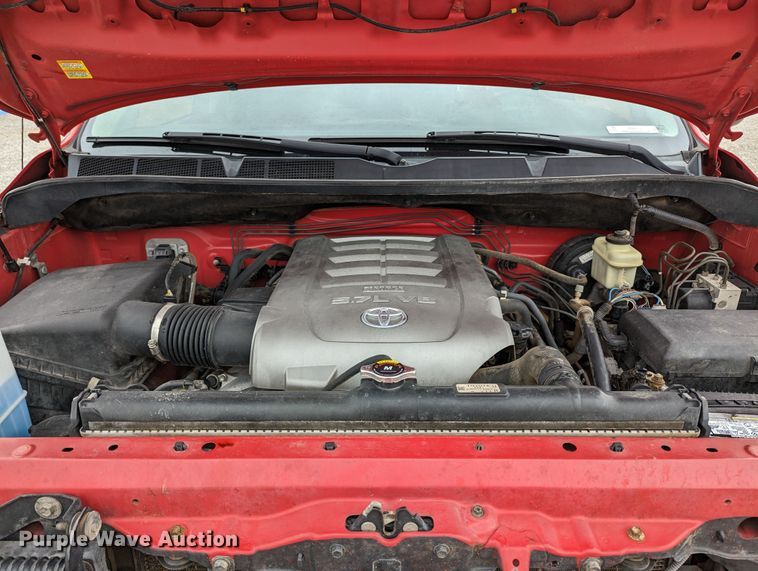 image for item MN9813 2010 Toyota Tundra  CrewMax pickup truck