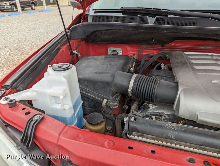 image for item MN9813 2010 Toyota Tundra  CrewMax pickup truck