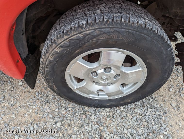 image for item MN9813 2010 Toyota Tundra  CrewMax pickup truck