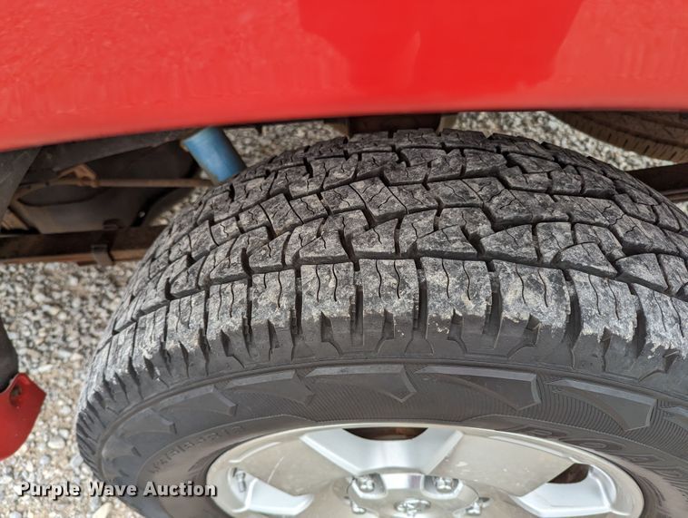 image for item MN9813 2010 Toyota Tundra  CrewMax pickup truck