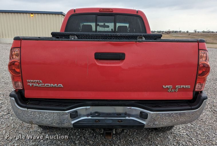 image for item MN9814 2005 Toyota Tacoma SRS  Double Cab pickup truck