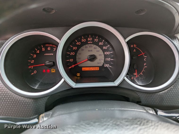 image for item MN9814 2005 Toyota Tacoma SRS  Double Cab pickup truck