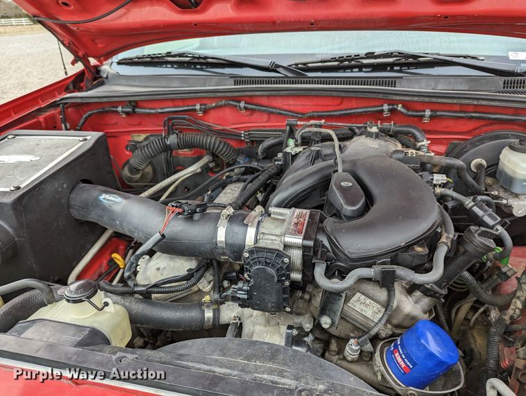 image for item MN9814 2005 Toyota Tacoma SRS  Double Cab pickup truck