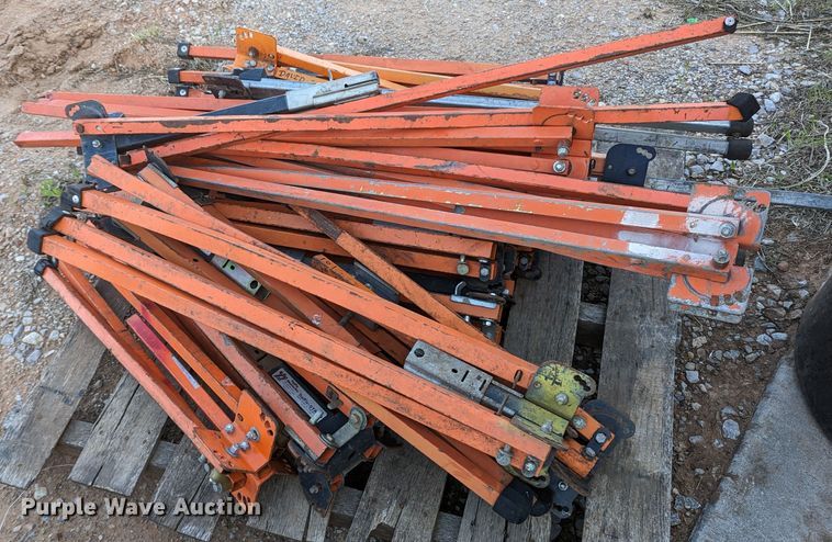 image for item MN9820 Tools