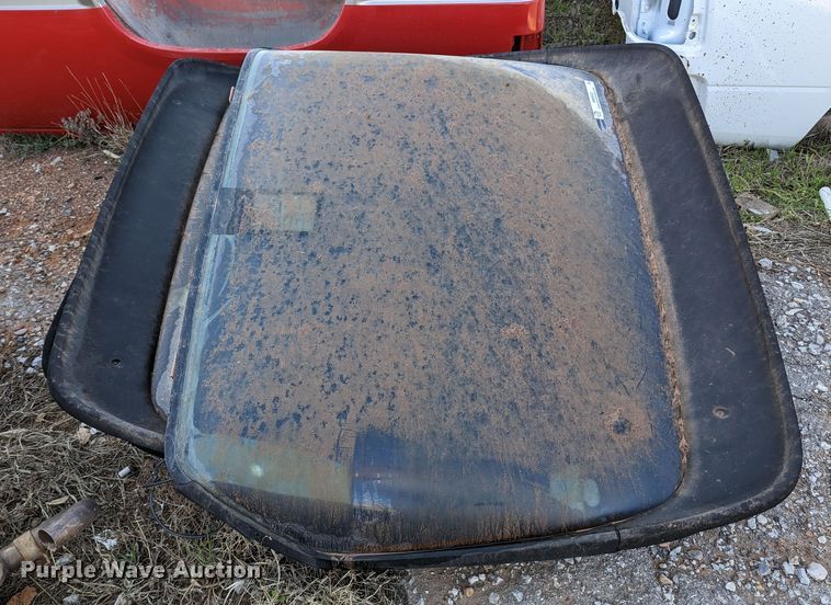 image for item MN9822 (12) rear window assemblies