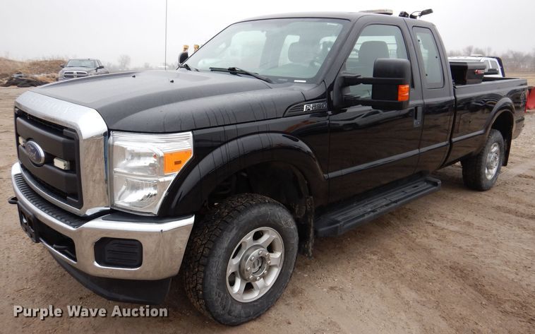 image for item MO9547 2016 Ford F250 Super Duty XL  SuperCab pickup truck