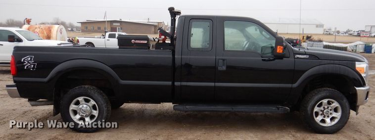 image for item MO9547 2016 Ford F250 Super Duty XL  SuperCab pickup truck