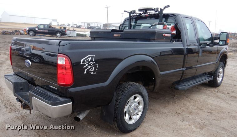 image for item MO9547 2016 Ford F250 Super Duty XL  SuperCab pickup truck