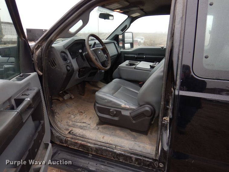 image for item MO9547 2016 Ford F250 Super Duty XL  SuperCab pickup truck