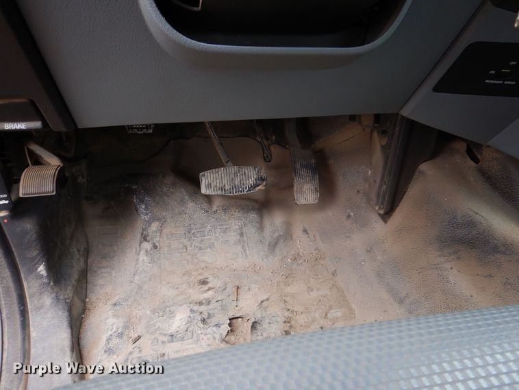 image for item MO9547 2016 Ford F250 Super Duty XL  SuperCab pickup truck