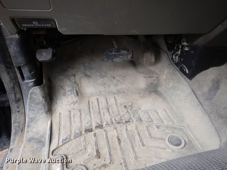 image for item MO9550 2017 Ford F250 Super Duty XL  SuperCab pickup truck