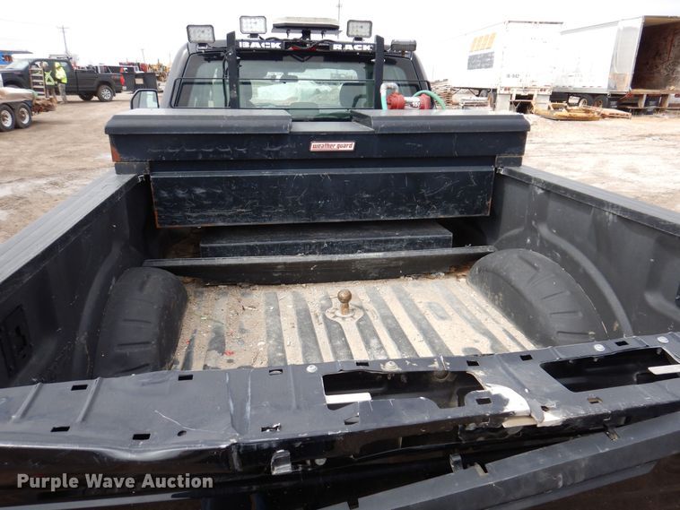 image for item MO9550 2017 Ford F250 Super Duty XL  SuperCab pickup truck