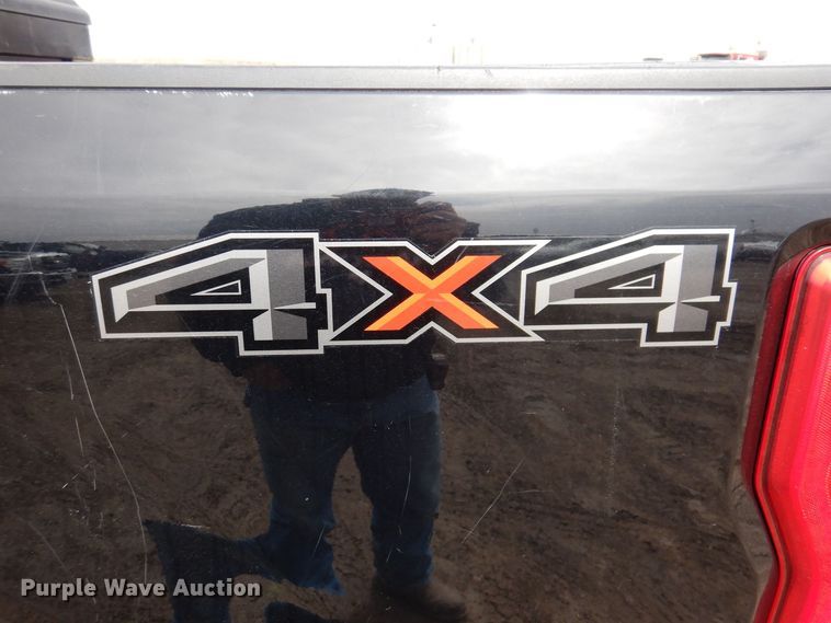 image for item MO9550 2017 Ford F250 Super Duty XL  SuperCab pickup truck