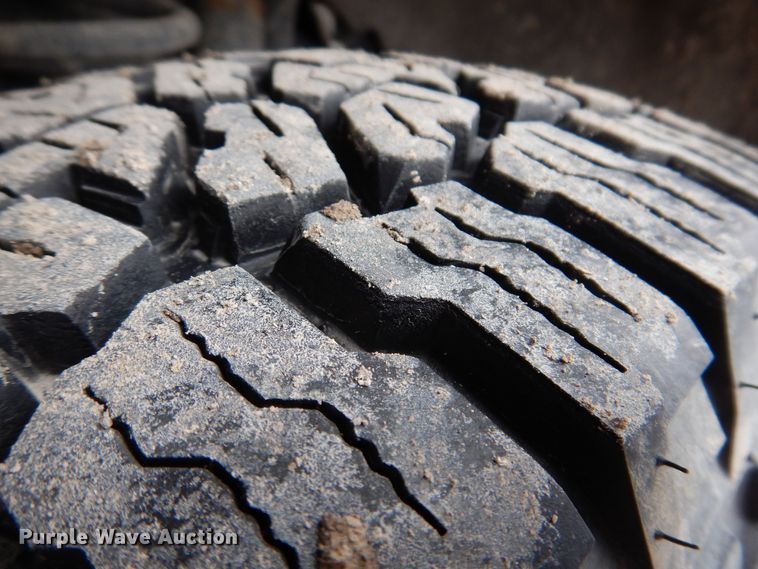 image for item MO9550 2017 Ford F250 Super Duty XL  SuperCab pickup truck