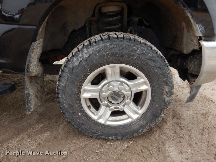 image for item MO9550 2017 Ford F250 Super Duty XL  SuperCab pickup truck