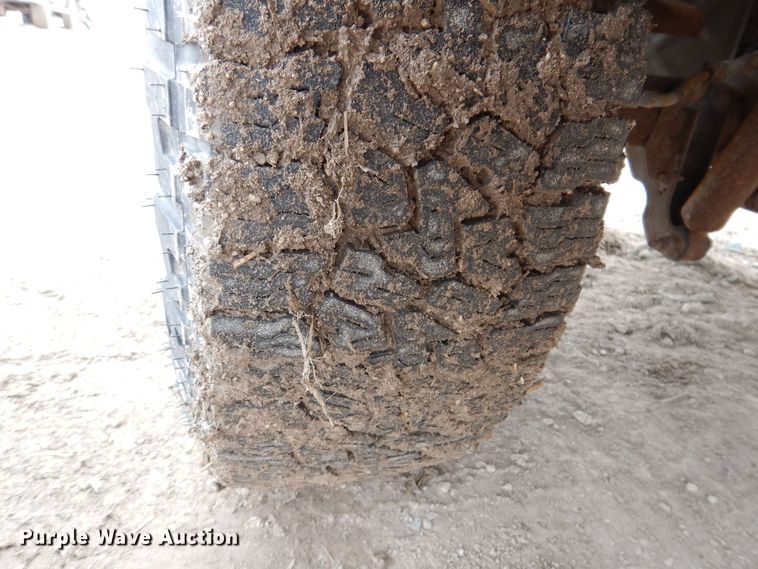 image for item MO9550 2017 Ford F250 Super Duty XL  SuperCab pickup truck