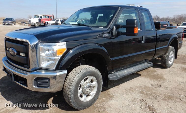 image for item MO9553 2016 Ford F250 Super Duty XL  SuperCab pickup truck