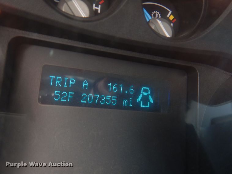 image for item MO9553 2016 Ford F250 Super Duty XL  SuperCab pickup truck