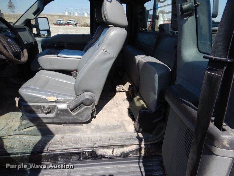 image for item MO9553 2016 Ford F250 Super Duty XL  SuperCab pickup truck