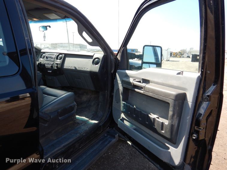 image for item MO9553 2016 Ford F250 Super Duty XL  SuperCab pickup truck