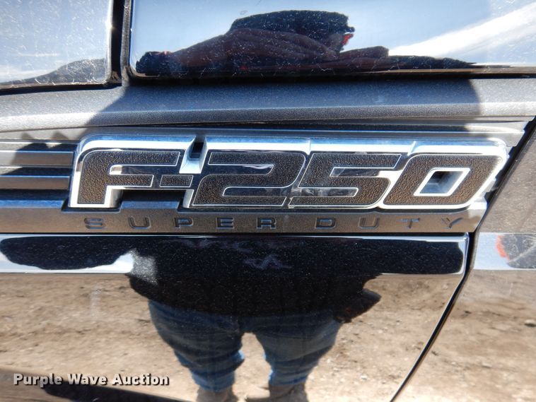 image for item MO9553 2016 Ford F250 Super Duty XL  SuperCab pickup truck