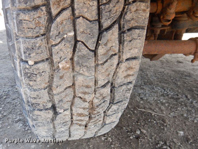 image for item MO9553 2016 Ford F250 Super Duty XL  SuperCab pickup truck