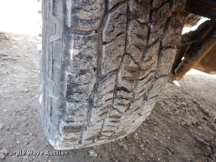 image for item MO9553 2016 Ford F250 Super Duty XL  SuperCab pickup truck