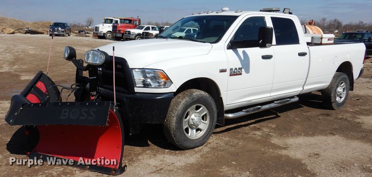 image for item MO9554 2018 Dodge Ram 2500HD  Crew Cab pickup truck