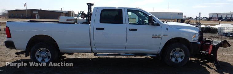 image for item MO9554 2018 Dodge Ram 2500HD  Crew Cab pickup truck