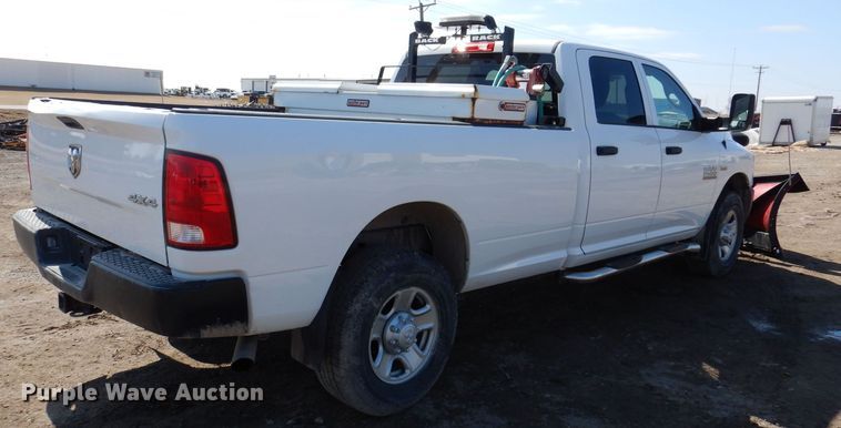 image for item MO9554 2018 Dodge Ram 2500HD  Crew Cab pickup truck