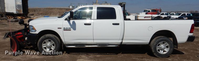 image for item MO9554 2018 Dodge Ram 2500HD  Crew Cab pickup truck
