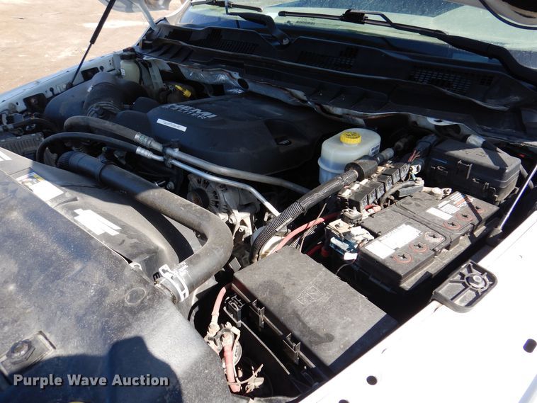 image for item MO9554 2018 Dodge Ram 2500HD  Crew Cab pickup truck