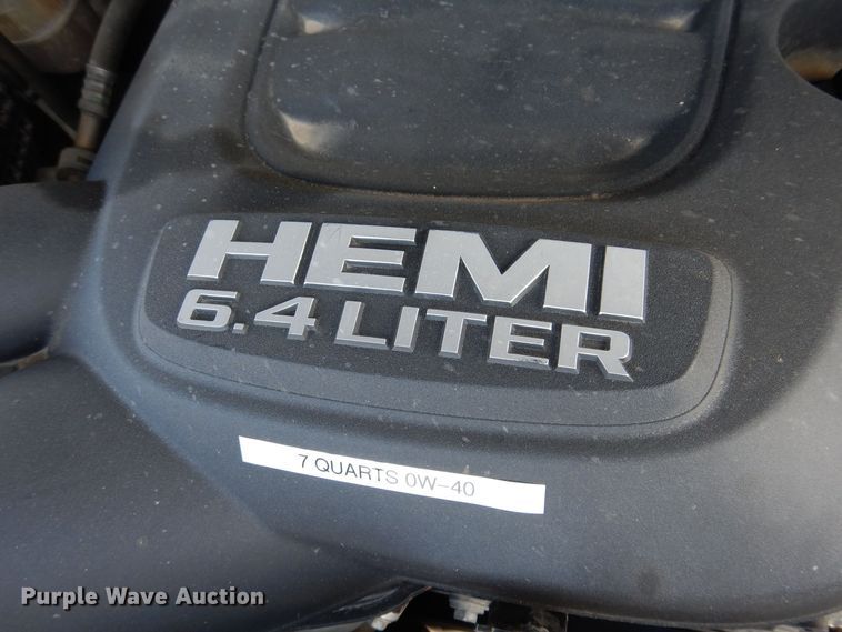 image for item MO9554 2018 Dodge Ram 2500HD  Crew Cab pickup truck