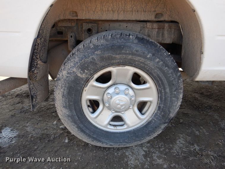 image for item MO9554 2018 Dodge Ram 2500HD  Crew Cab pickup truck