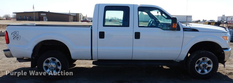 image for item MO9555 2016 Ford F250 Super Duty XL  Crew Cab pickup truck