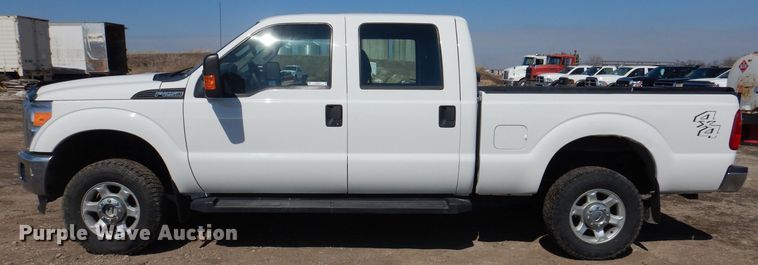 image for item MO9555 2016 Ford F250 Super Duty XL  Crew Cab pickup truck