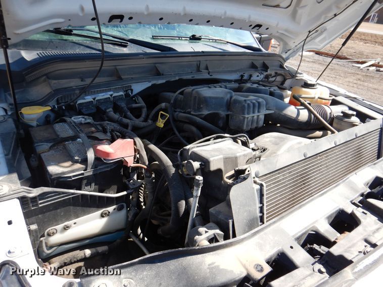 image for item MO9555 2016 Ford F250 Super Duty XL  Crew Cab pickup truck