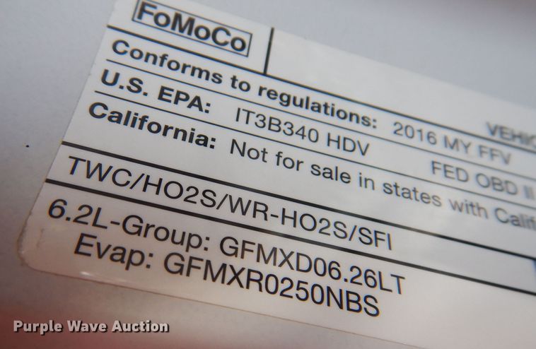 image for item MO9555 2016 Ford F250 Super Duty XL  Crew Cab pickup truck