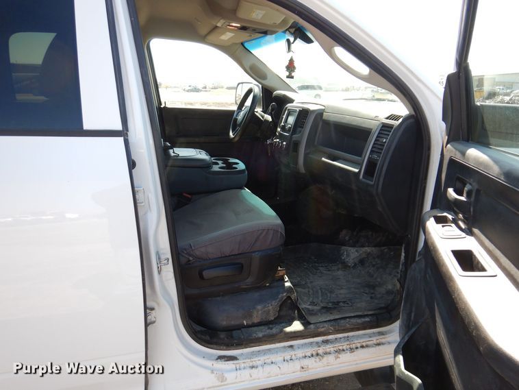 image for item MO9556 2018 Dodge Ram 2500HD  Crew Cab pickup truck