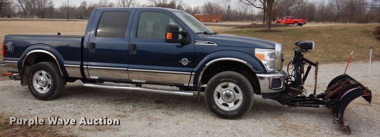 image for item MO9579 2013 Ford F250 Super Duty XLT  Crew Cab pickup truck