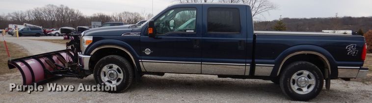 image for item MO9579 2013 Ford F250 Super Duty XLT  Crew Cab pickup truck
