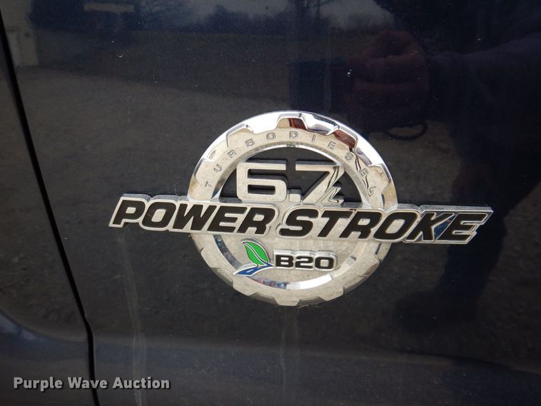 image for item MO9579 2013 Ford F250 Super Duty XLT  Crew Cab pickup truck