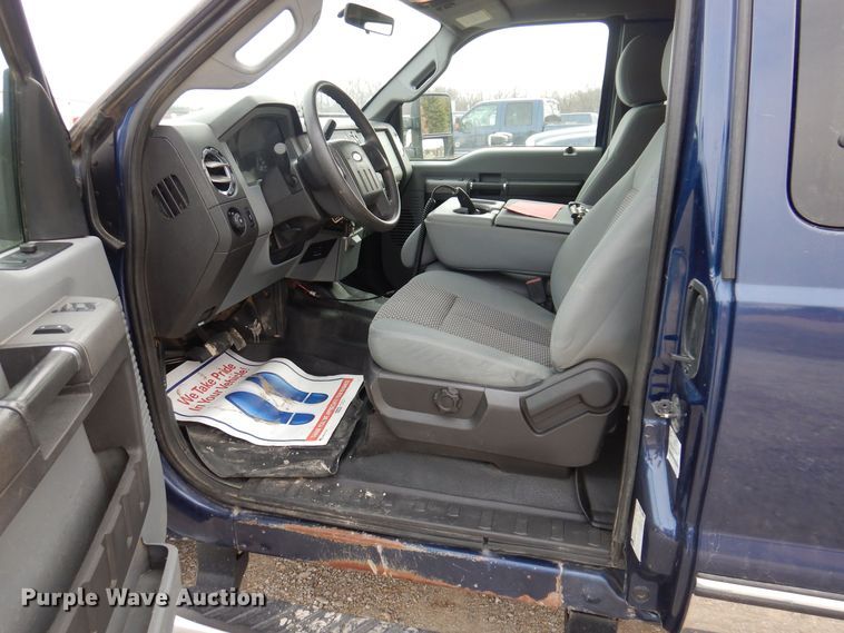 image for item MO9580 2012 Ford F250 Super Duty XLT  SuperCab pickup truck