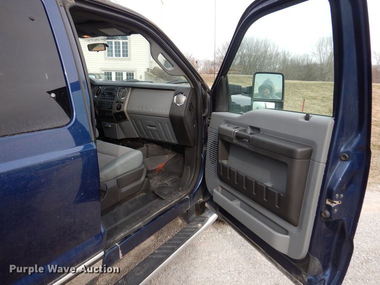 image for item MO9580 2012 Ford F250 Super Duty XLT  SuperCab pickup truck