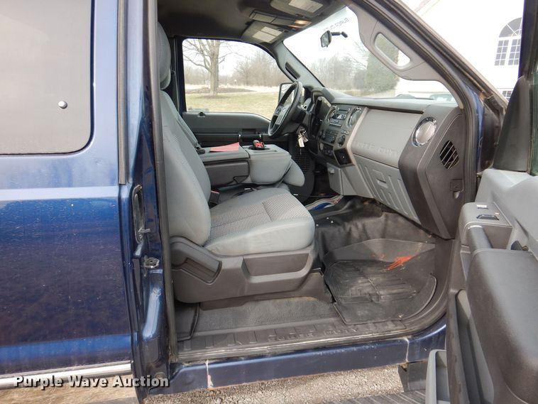 image for item MO9580 2012 Ford F250 Super Duty XLT  SuperCab pickup truck